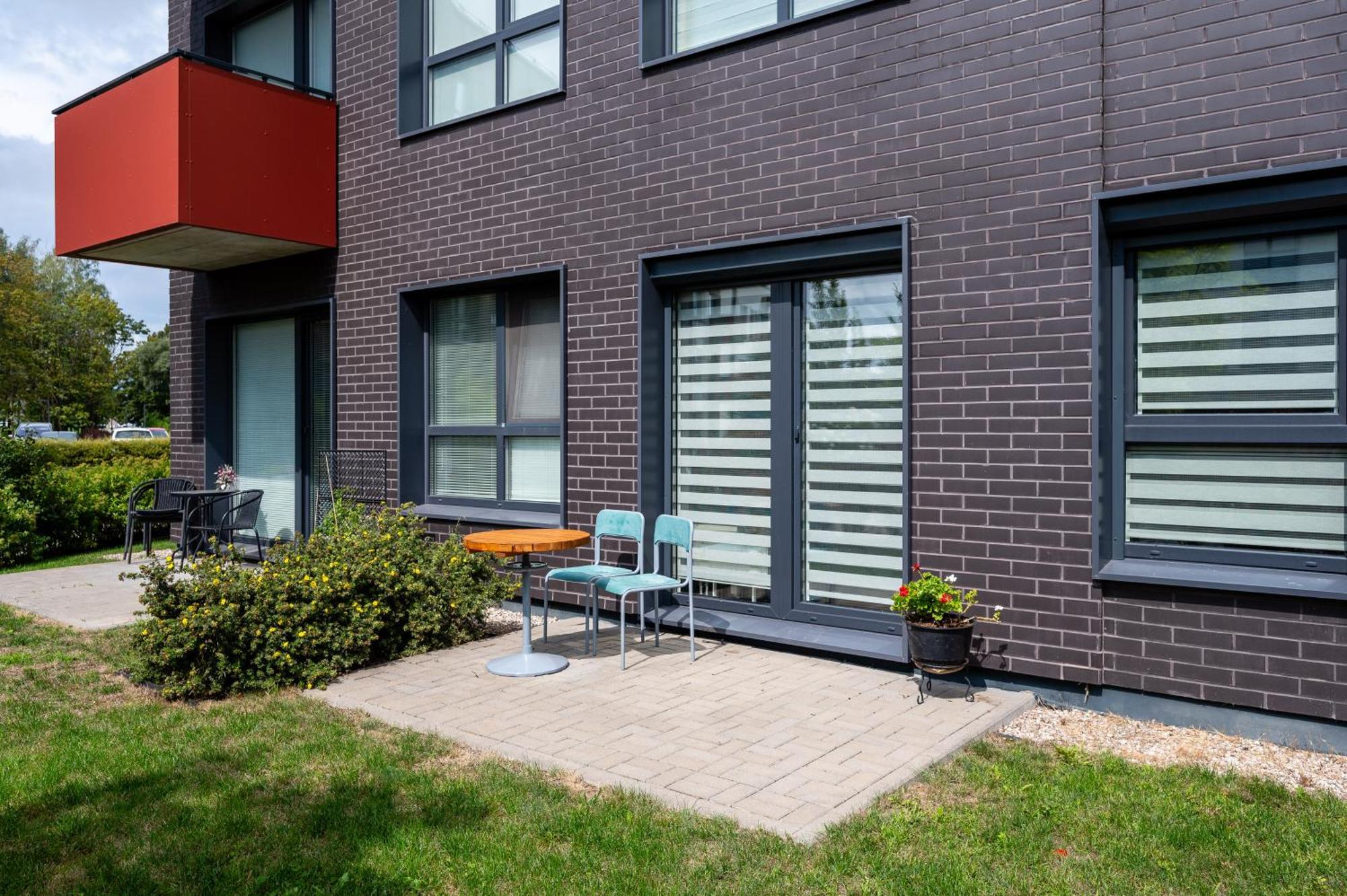 Park's Edge Apartment *